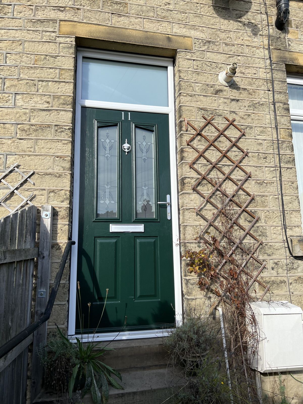 Harlech composite door in Green with Park Lane glass